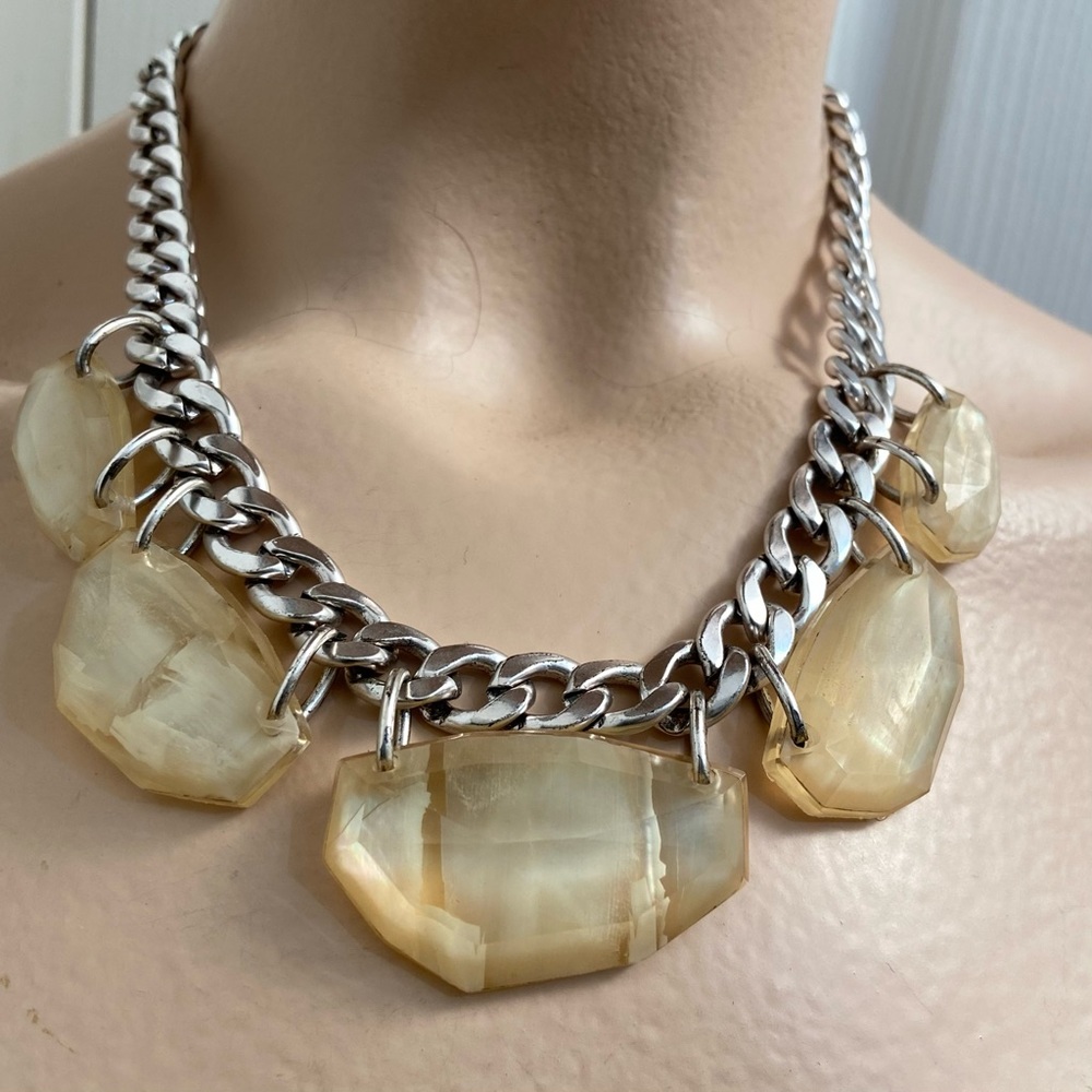 Chunky Silver and Cream Necklace - Picture 1 of 8